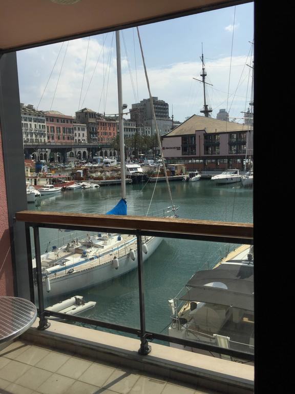 Sull'Acqua del Porto Antico Génova Exterior foto